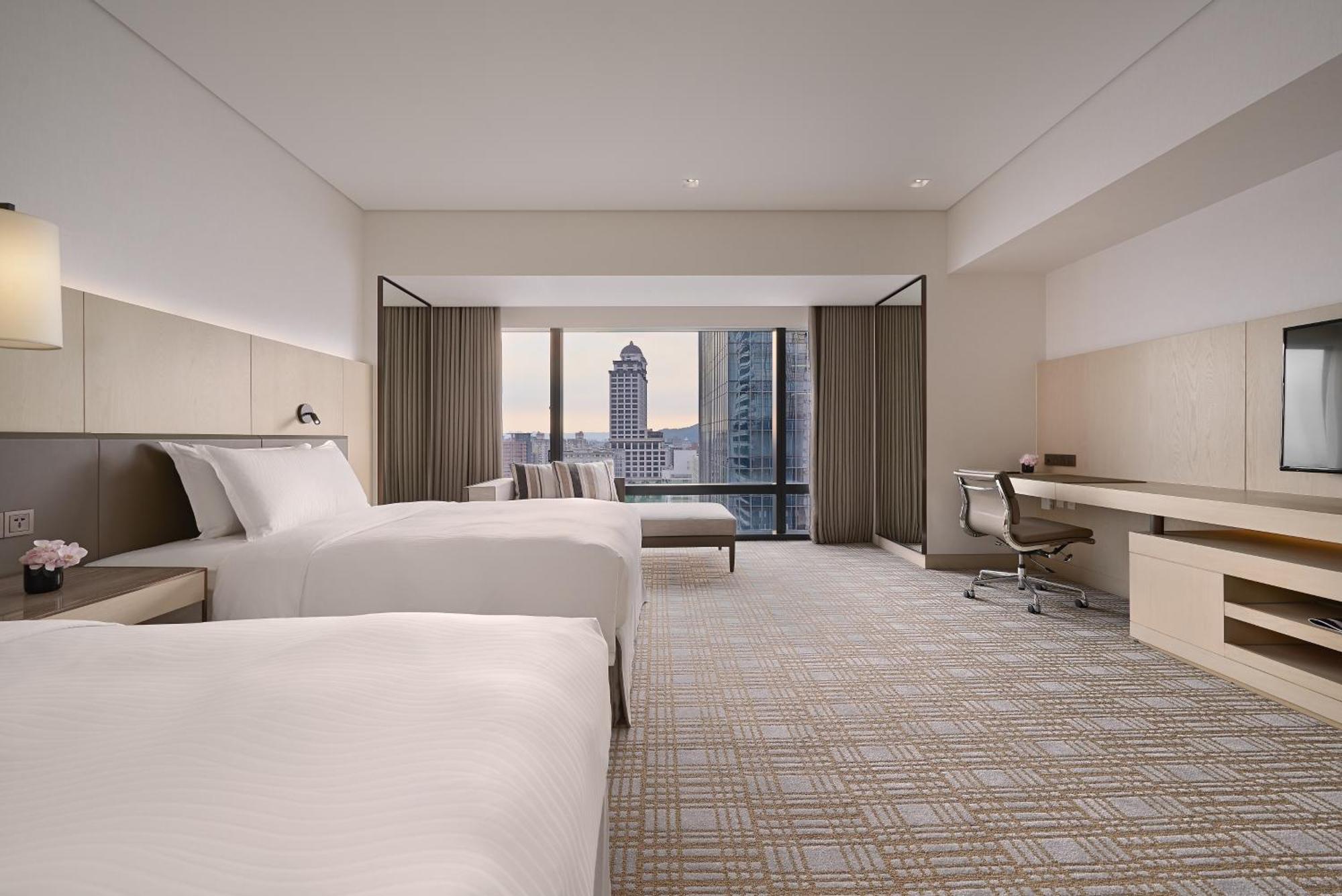Marriott Khách sạn 5*