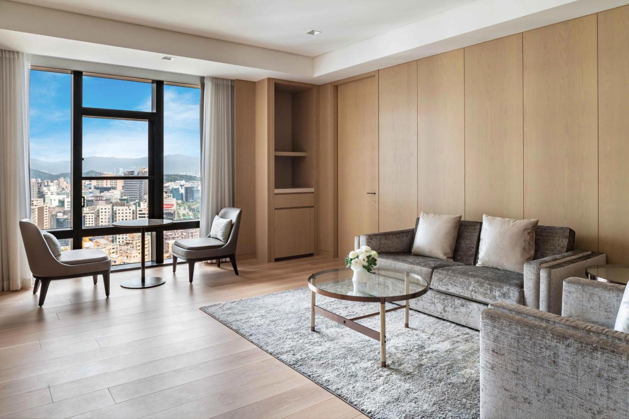 Khách sạn Marriott